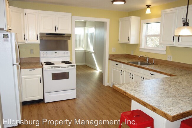 Foto del edificio - 2 br, 1 bath House - 1061 Lester Rd