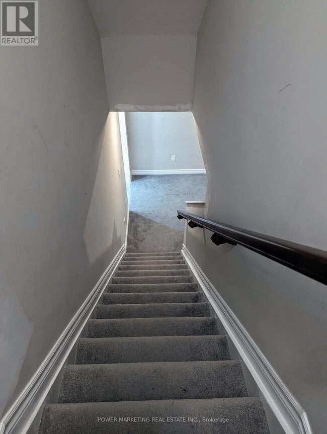 Building Photo - 208 Alex Polowin Ave