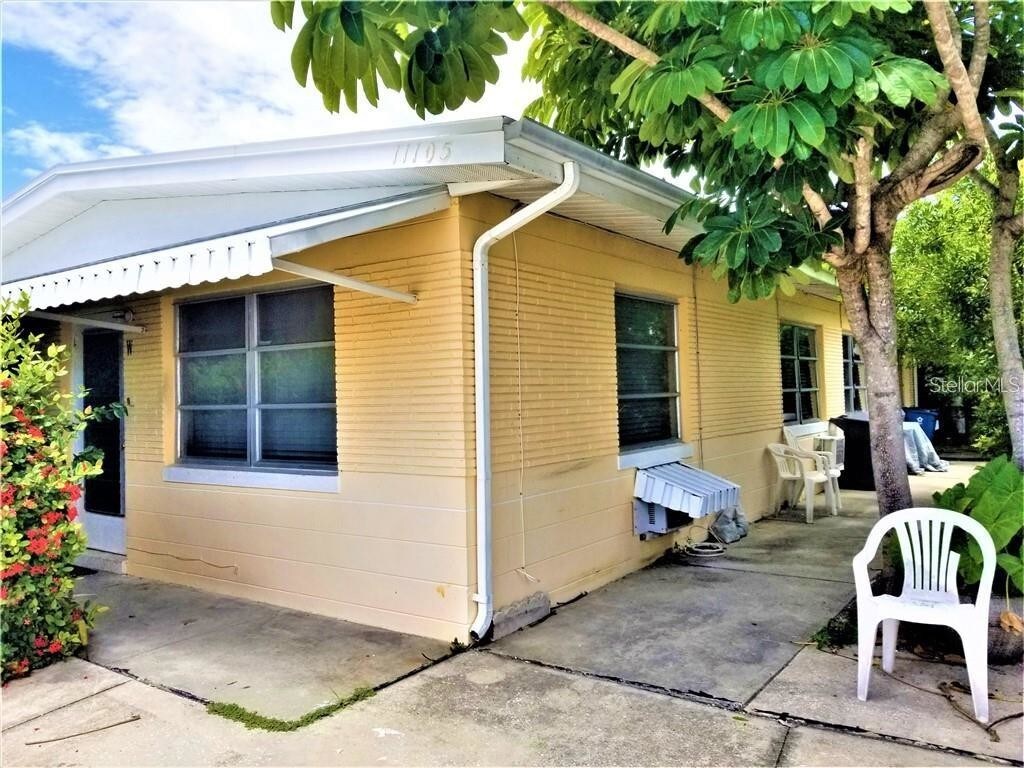 11105 2nd St E Treasure Island Fl 33706 Townhouse For Rent In