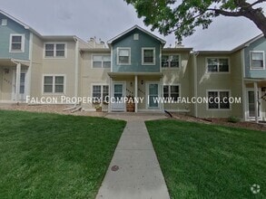 Building Photo - 8047 Lexington Park Dr