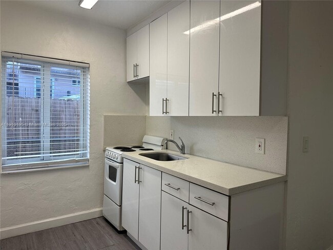 Foto del edificio - 2001 NW Flagler Terrace