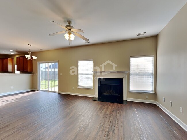 Building Photo - 443 Stoney Field Dr