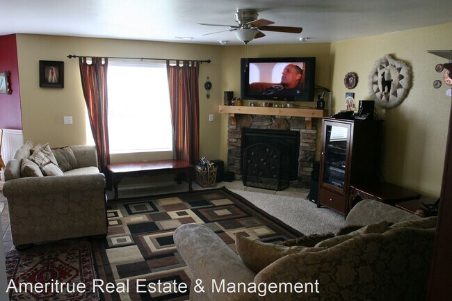 Building Photo - 3 br, 2.5 bath House - 1123 W 400 S