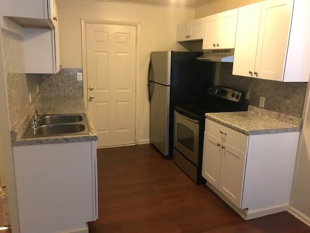 Foto del edificio - COMING SOON!! FOR LEASE Beautiful 3-Bedroom House in Grand Blanc