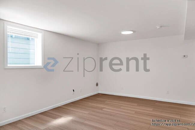 Foto del edificio - 860 Olive Ave