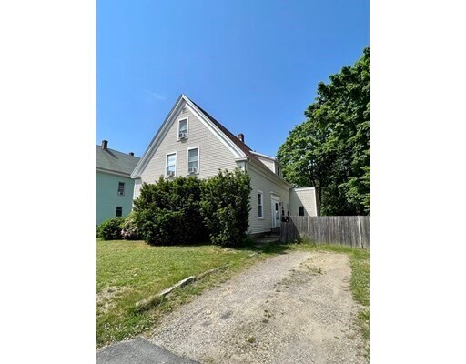Primary Photo - 233 Center St