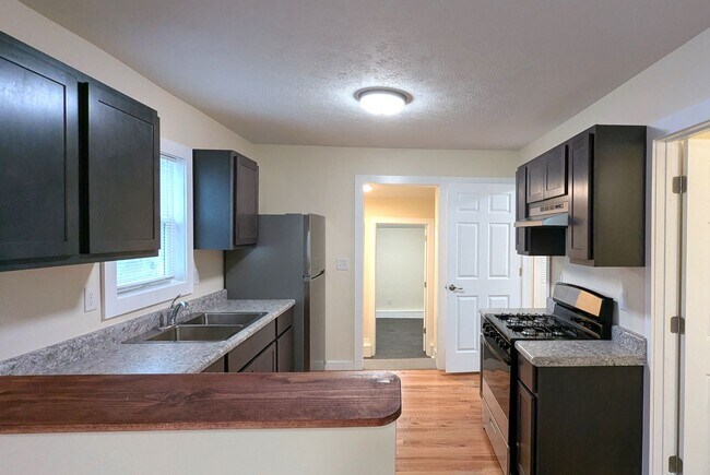 Foto del edificio - 764 Louis Ave