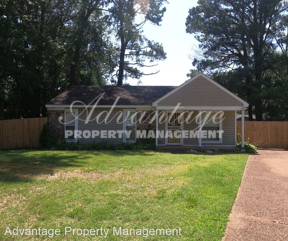 Primary Photo - 3 br, 2 bath House - 1285 W. Kamali Cv.