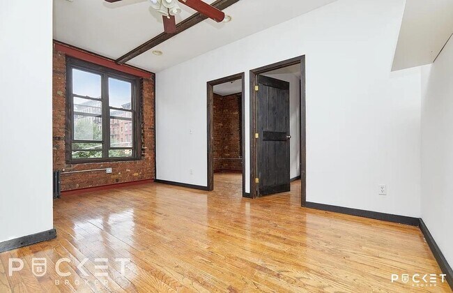 Foto del edificio - 441 E 12th St