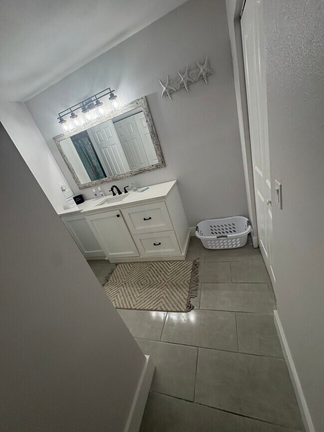 Baño #1 - 11936 W Waterway Dr