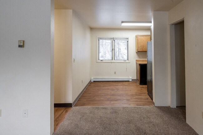 Building Photo - 4772 Glasgow Dr