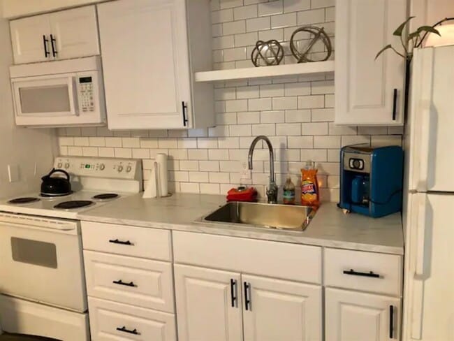 Foto del edificio - 5909 Bolm Rd