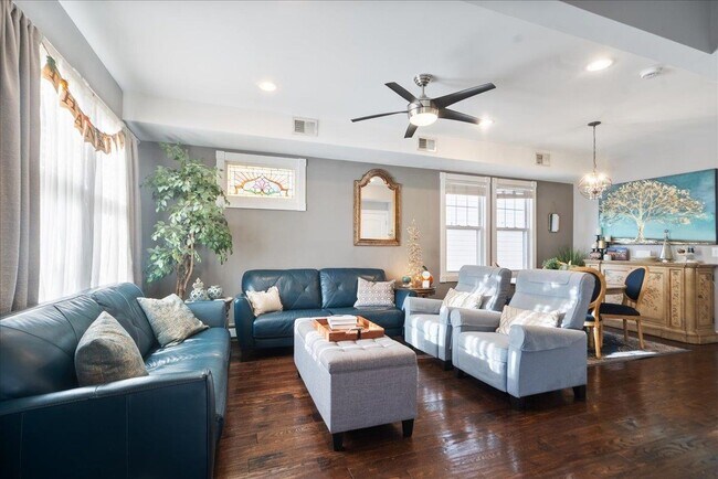 Foto del edificio - 252 Grace Ave