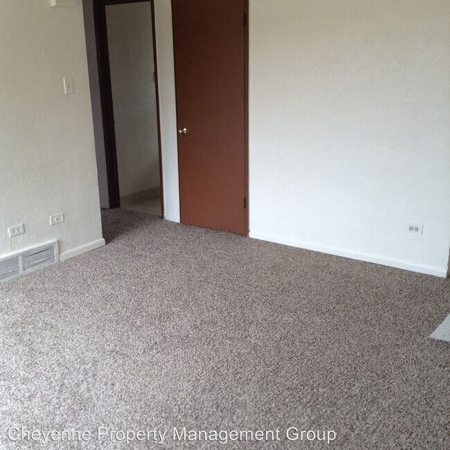Building Photo - 2607 Poplar Ct