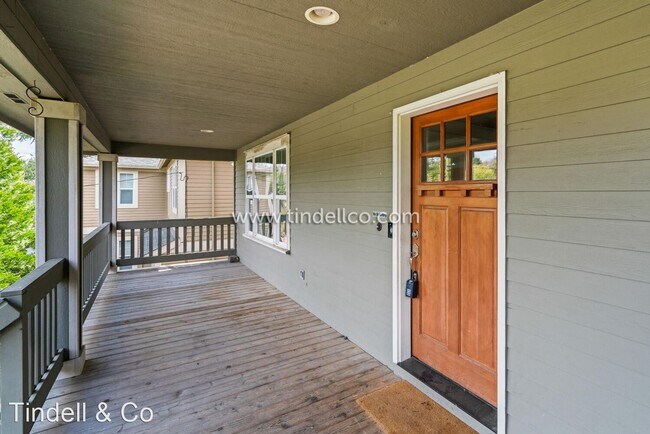 Foto del edificio - 3 br, 3.5 bath House - 5224 SW Florida St