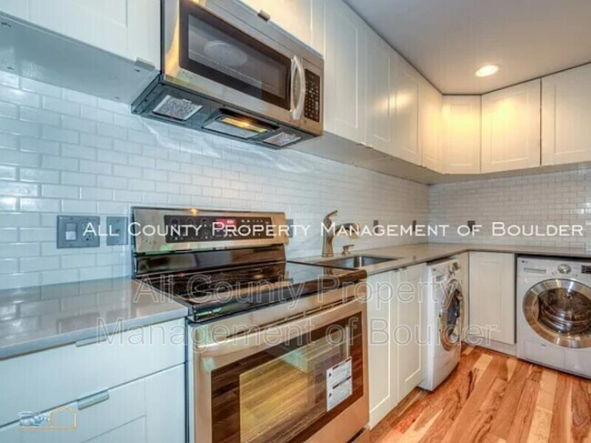 Foto del edificio - 2606 Juniper Ave