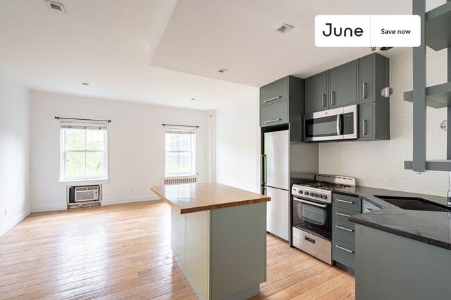 Foto del edificio - 491 W 22nd St