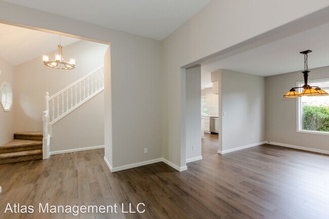 Building Photo - 4 br, 2.5 bath House - 12382 SE Huron St