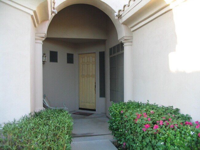 Building Photo - 8180 E Michelle Dr