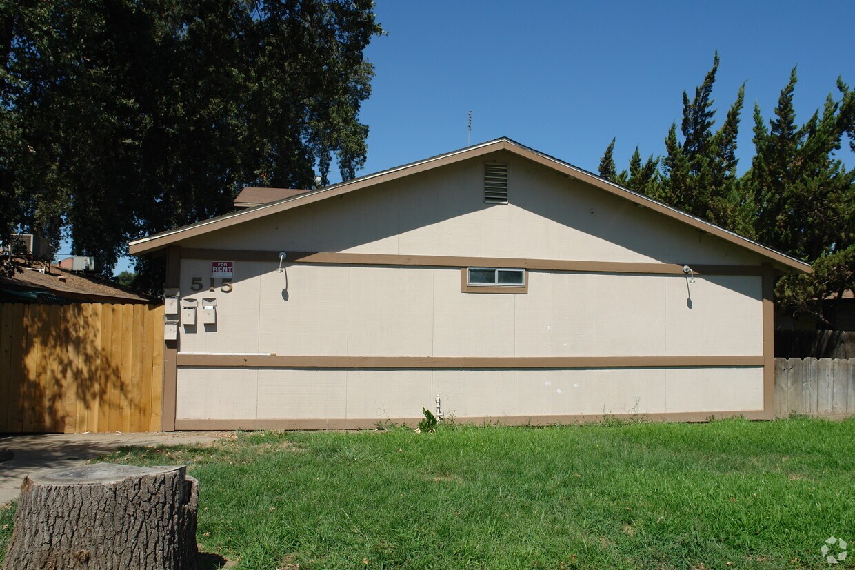 Building Photo - 515 S Santa Fe Ave