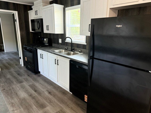 Foto del edificio - 251 Timber Ln