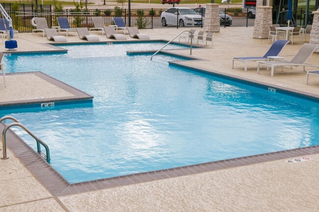 Sparkling Swimming Pool at The Retreat at Juban in Denham Springs, LA - The Retreat at Juban