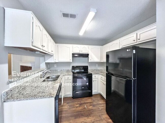 Foto del edificio - 3929 Powder Mill Rd