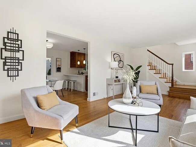 Foto del edificio - 11527 Grandview Ave