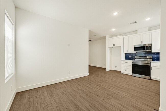 Building Photo - 409 Calloway St