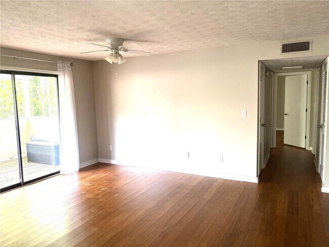 Foto del edificio - 504 Wynnes Ridge Cir SE