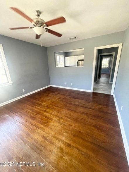 Foto del edificio - 2966 Remington St