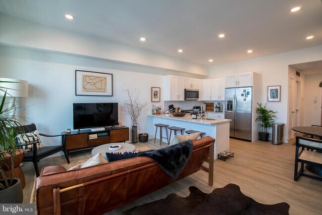 Foto del edificio - 1324 Frankford Ave