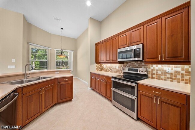 Building Photo - 7914 Founders Cir