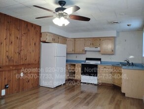 Building Photo - S7559 US-12