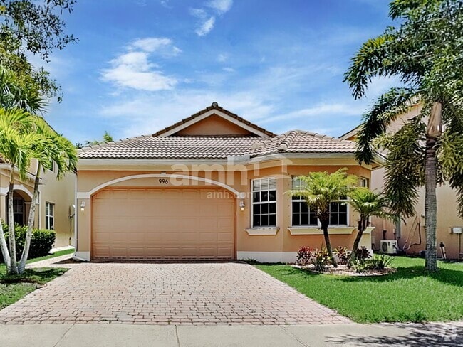 Building Photo - 996 NW Leonardo Cir