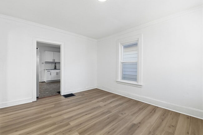 Foto del edificio - 6531 Plymouth Ave