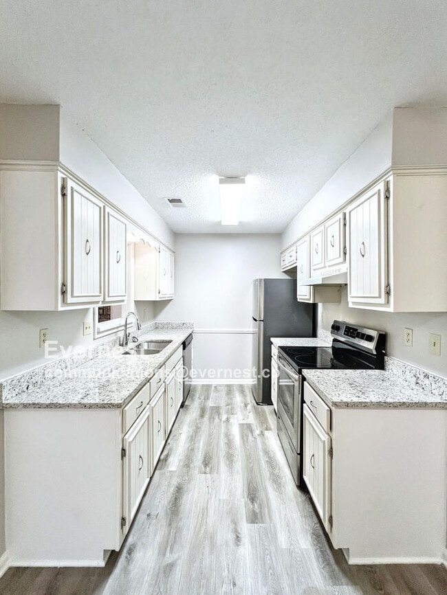 Building Photo - 2947 Crowell St