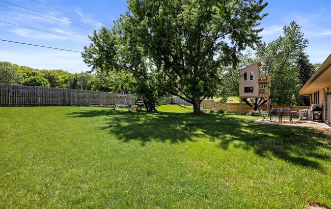 Foto del edificio - 3 Bed 2.5 Bath + Den House in Waunakee Wi