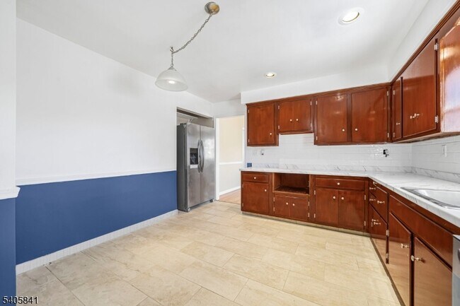 Foto del edificio - 686 Gates Terrace