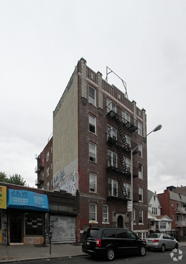 Primary Photo - Windsor Arms