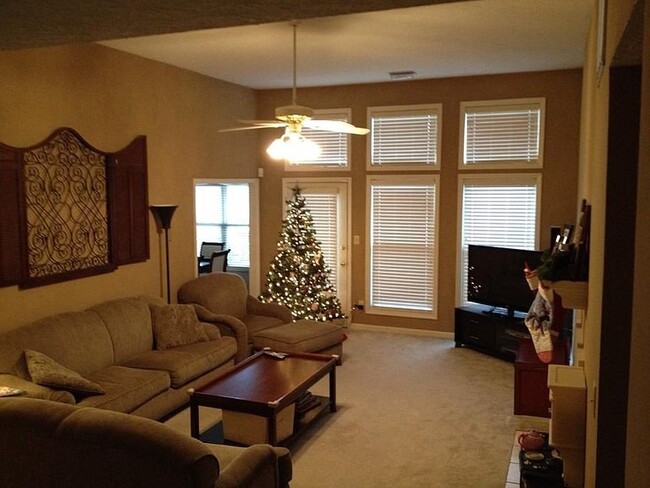 Photo - 10904 Sweet Water Dr House