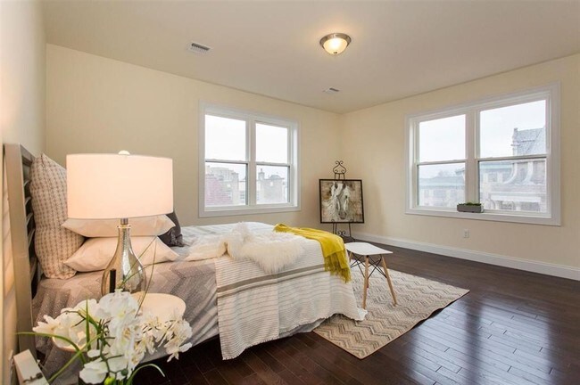 Foto del edificio - 90-96 Clinton Ave