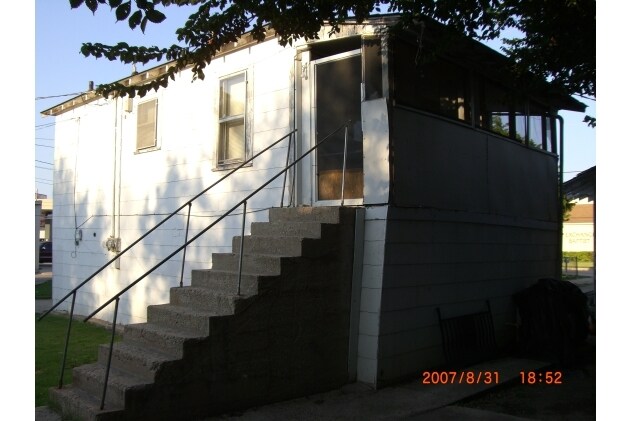 Building Photo - 1313 S Pennsylvania Ave