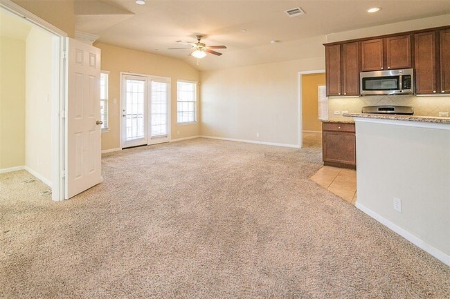 Building Photo - 3101 Davis Ln
