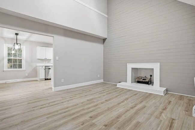 Building Photo - 1707 Bateman Bridge Rd