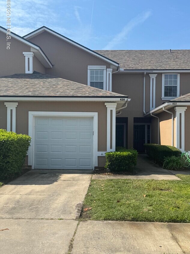 Foto principal - 426 Scrub Jay Dr