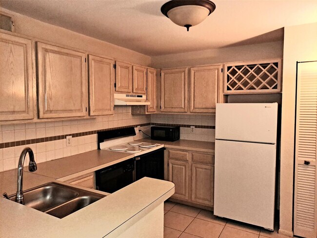 Foto del edificio - 1845 Palm Cove Blvd