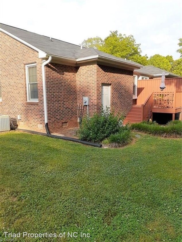 Foto del edificio - 2 br, 2 bath House - 1745 #B Malone Rd - K...