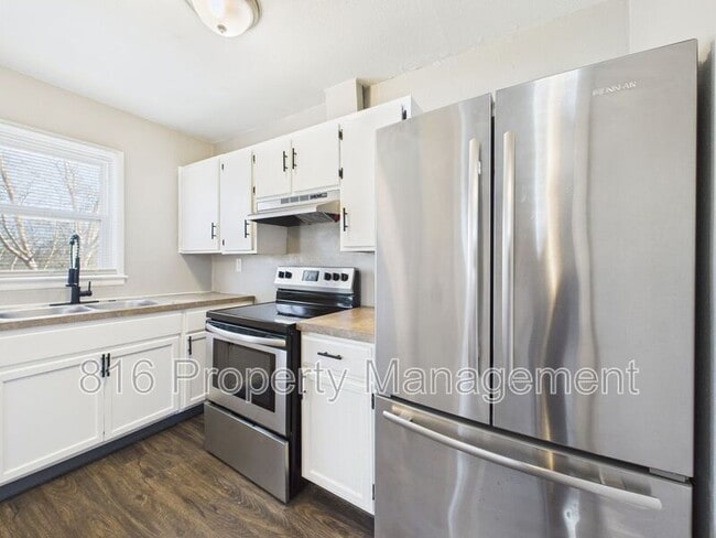 Foto del edificio - 721 N Rogers St