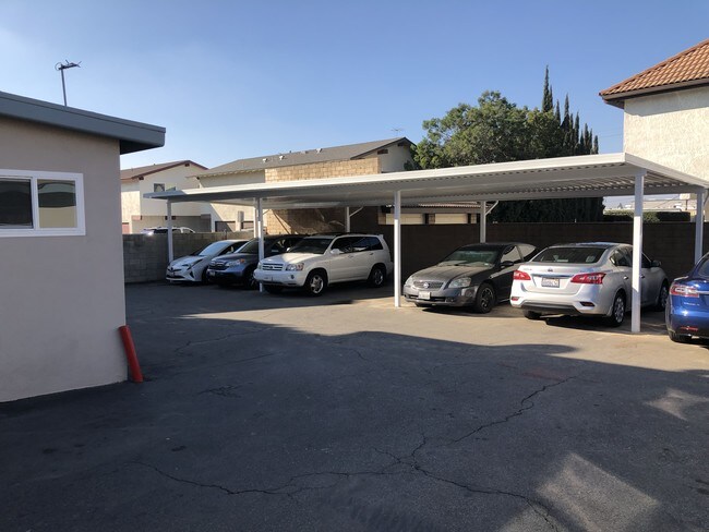 Foto del edificio - 858 N Olive St